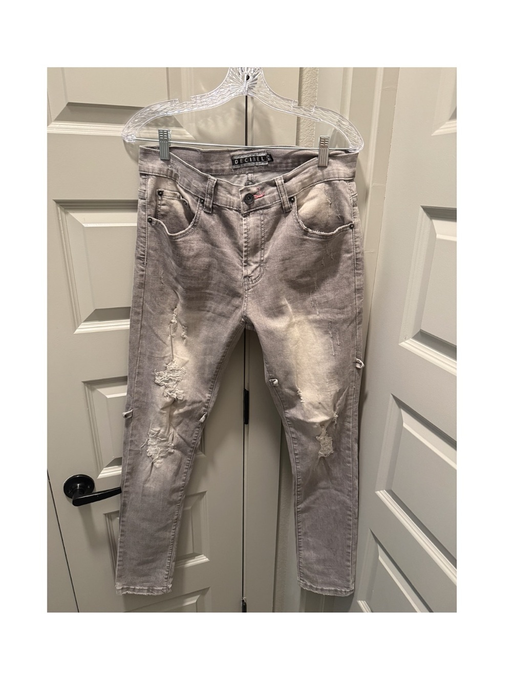 Men’s Decibel Grey Distressed Denim Jeans